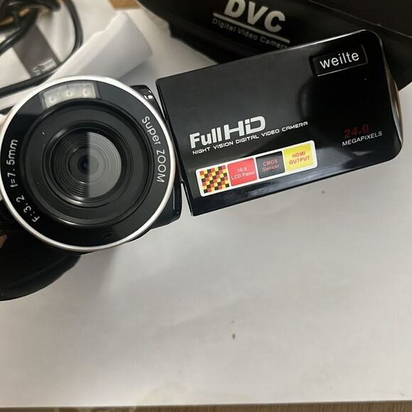 DVC FULL HD NIGHT VISION DIGITAL VIDEO CAMERA - Picture 5 of 15